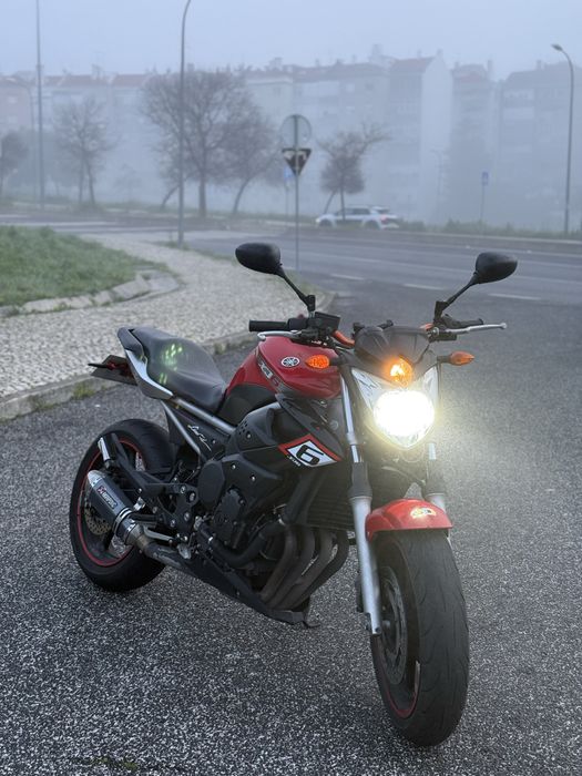 Moto Yamaha XJ6 2012