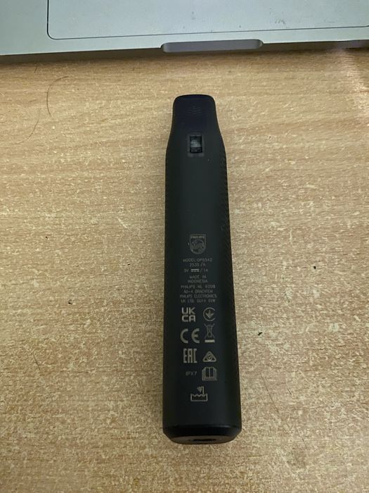 Philips oneblade pro 360 електробритва тример