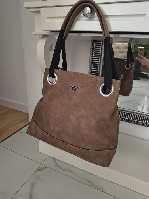 Prada torebka beżowa brązowa na ramię z paskiem Guess Miu Miu Celine