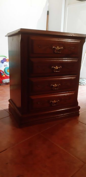 Mobília de quarto completo + estante