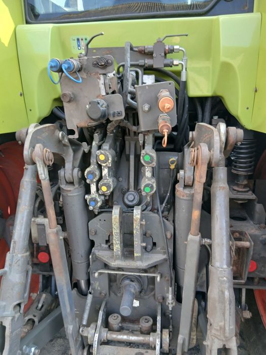 Claas Arion 640 ciągnik