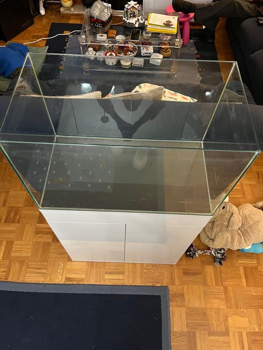 Aquário + móvel à medida