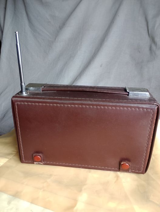Radio portátil a pilhas