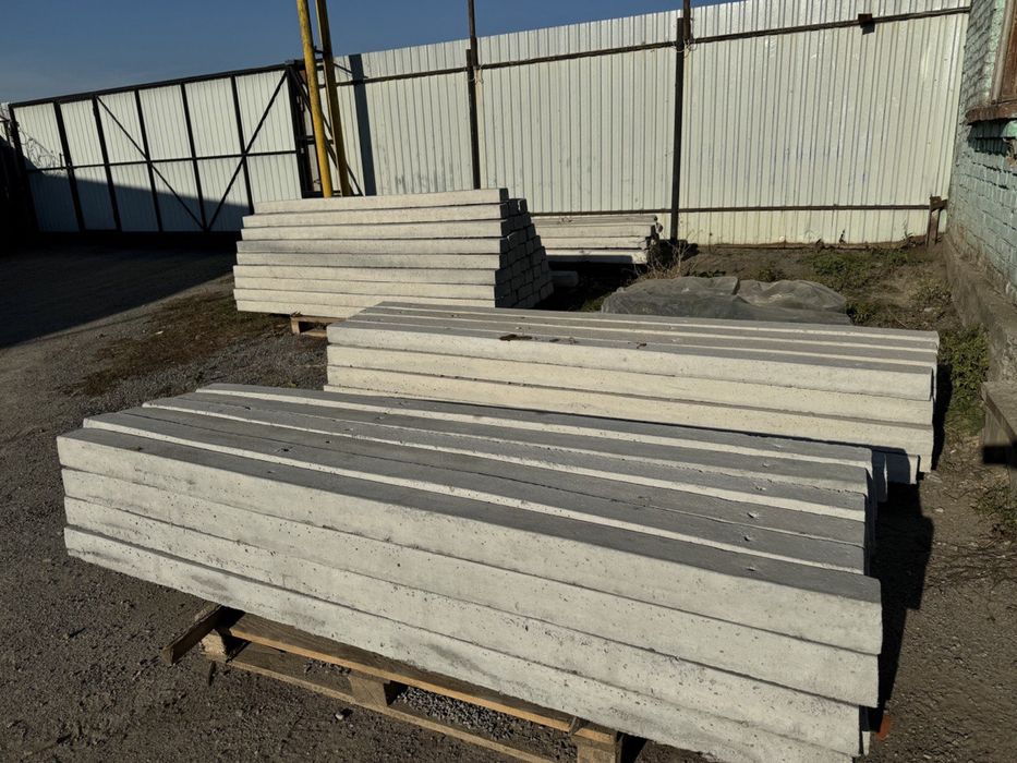 Бетонні стовпи під виноградники, яблука, сітку