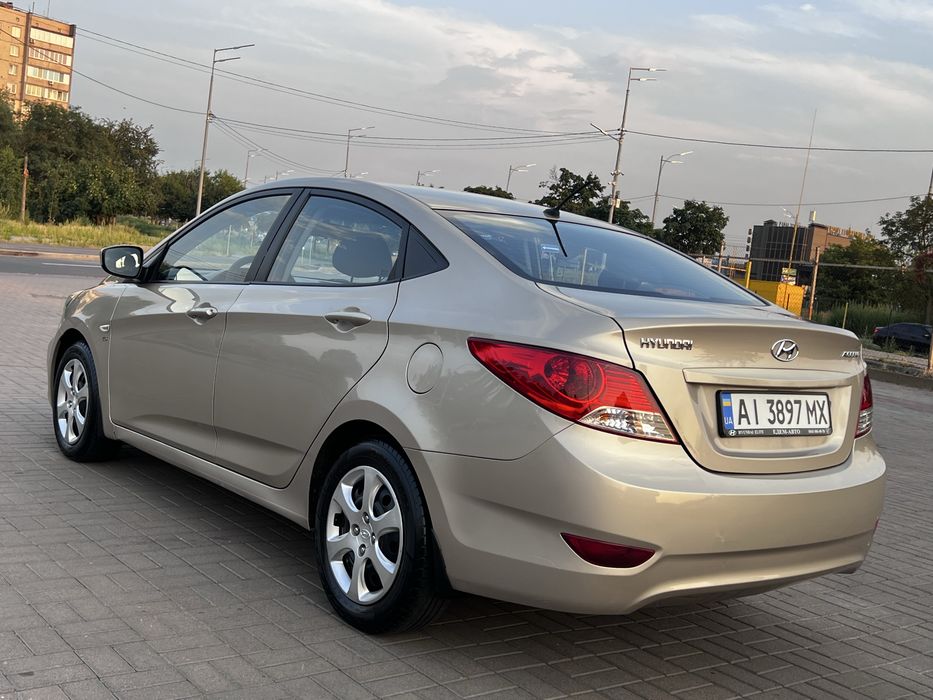 Hyundai Accent 1.6 2012