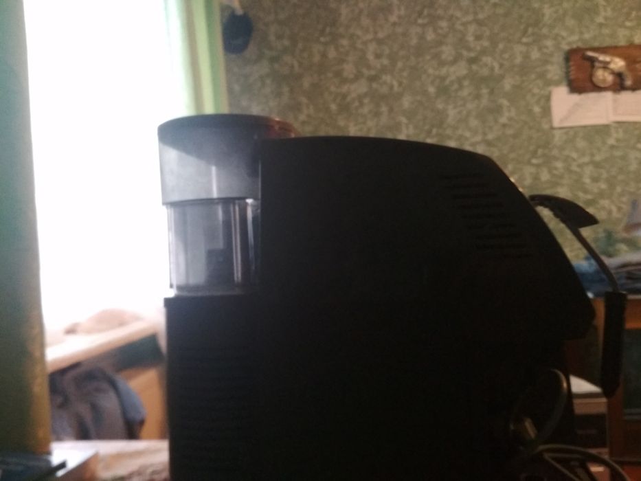 Продам або здам в оренду Saeco Magic de Luxe Кофеварка Кавоварка