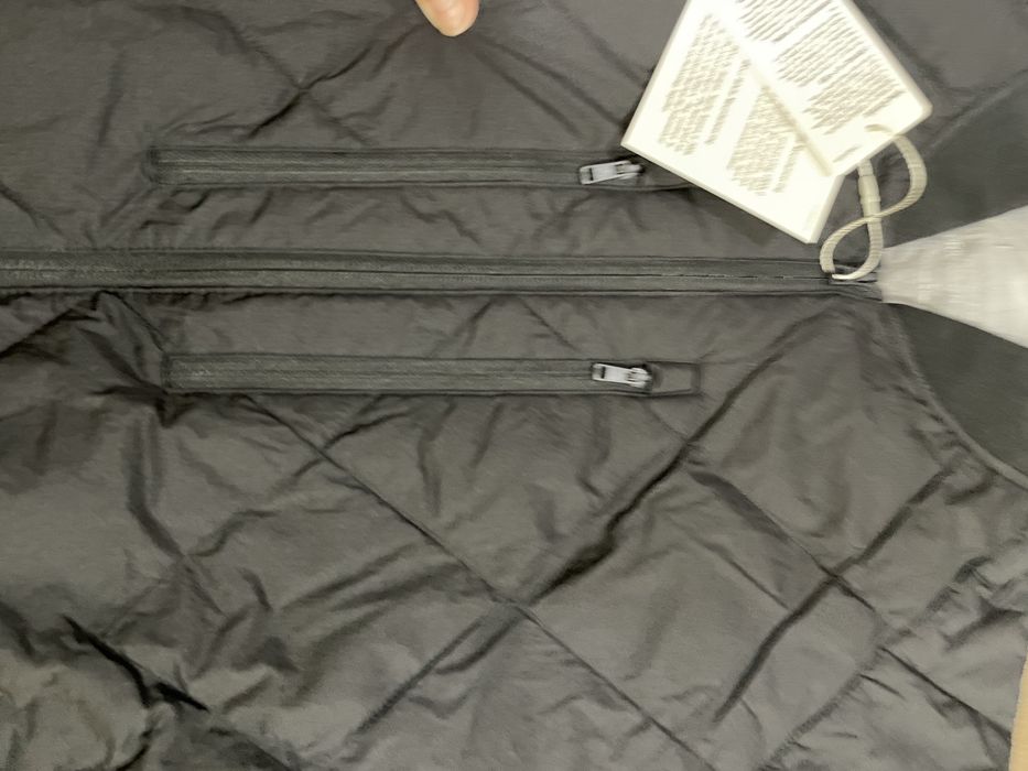 Бомбер японського бренду Uniqlo