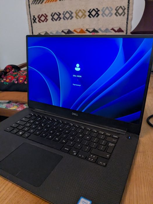 Dell Precision 5530 | Xeon E-2176M | 32GB RAM | 256GB M2 | Win 11 Pro