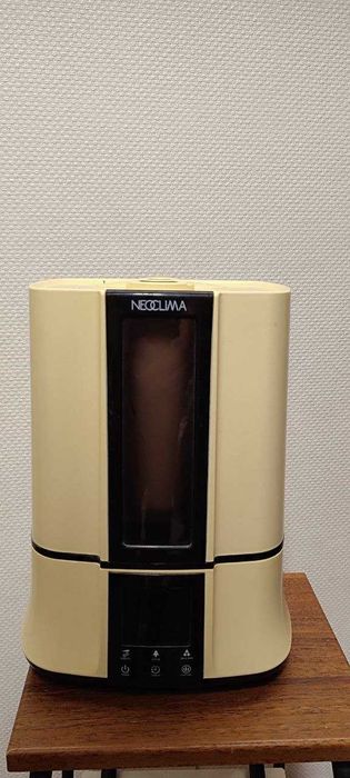 ЗВОЛОЖУВАЧ ПОВІТРЯ Neoclima SPS-905 на 6 л з функцією іонізації