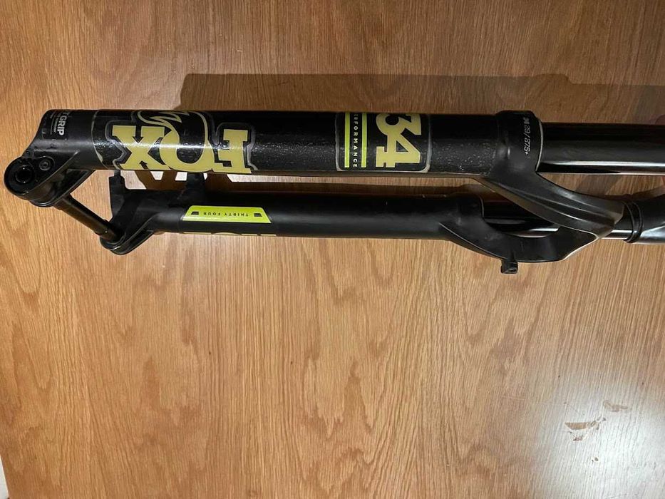 Suspensão Fox 34 Performance 130mm