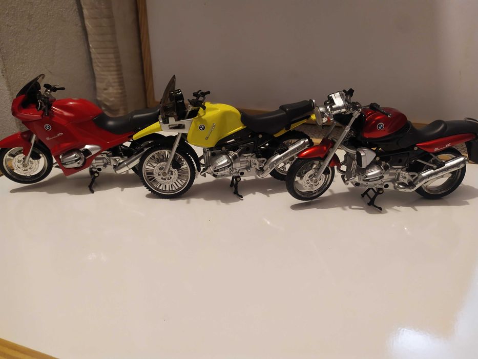 Motos escala 1/18 e 1/12