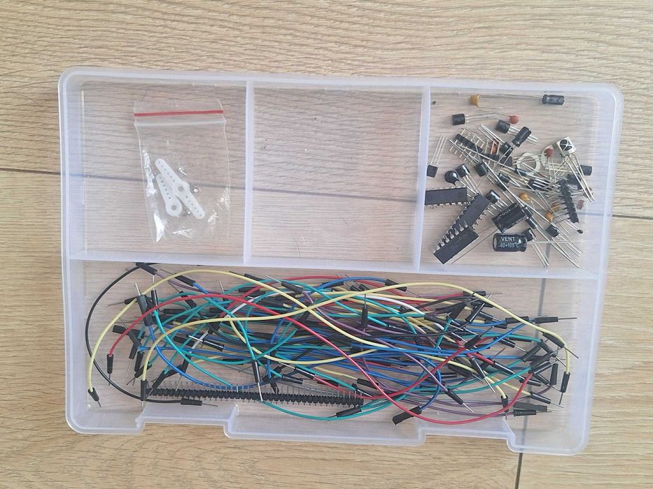 Arduino UNO R3 – DUŻY zestaw 30+ modułów silniki, czujniki + 300 kable