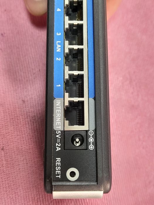 Маршрутизатор D- Link DIR-320