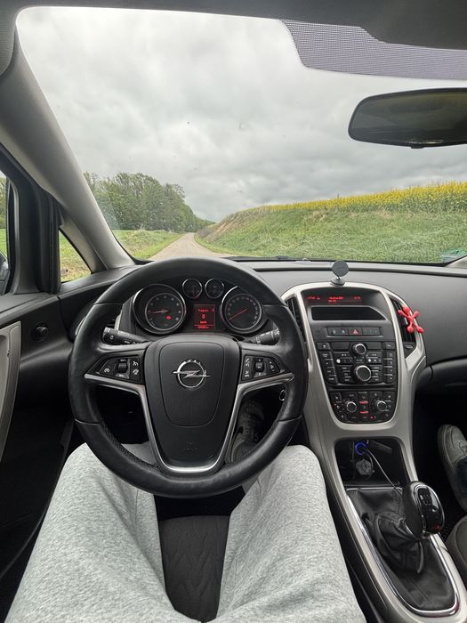 Opel astra J 2013