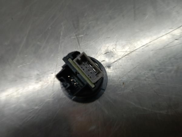 Módulo USB / AUX / IPOD PEUGEOT 2008 I (CU_)