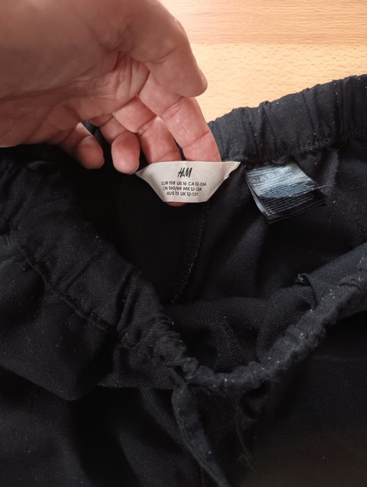 Spodnie dziewczęce z szeroką nogawką r. 158
