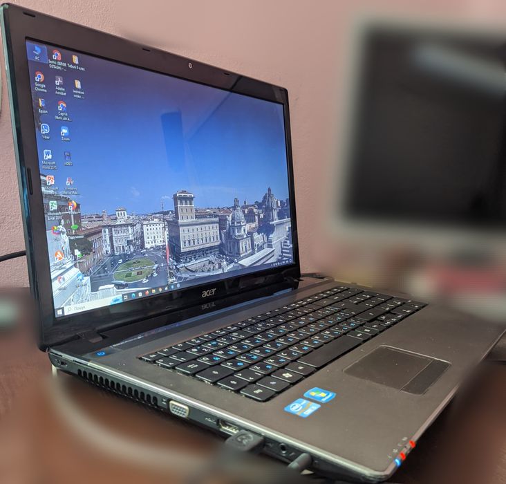 Ноутбук Acer 7750 в хорошому стані