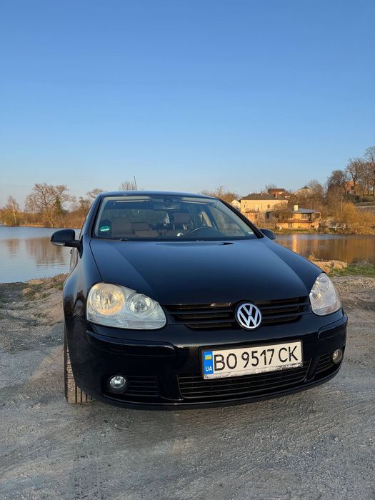 Автомобіль гольф 5 1.4 мпі 2008 рік