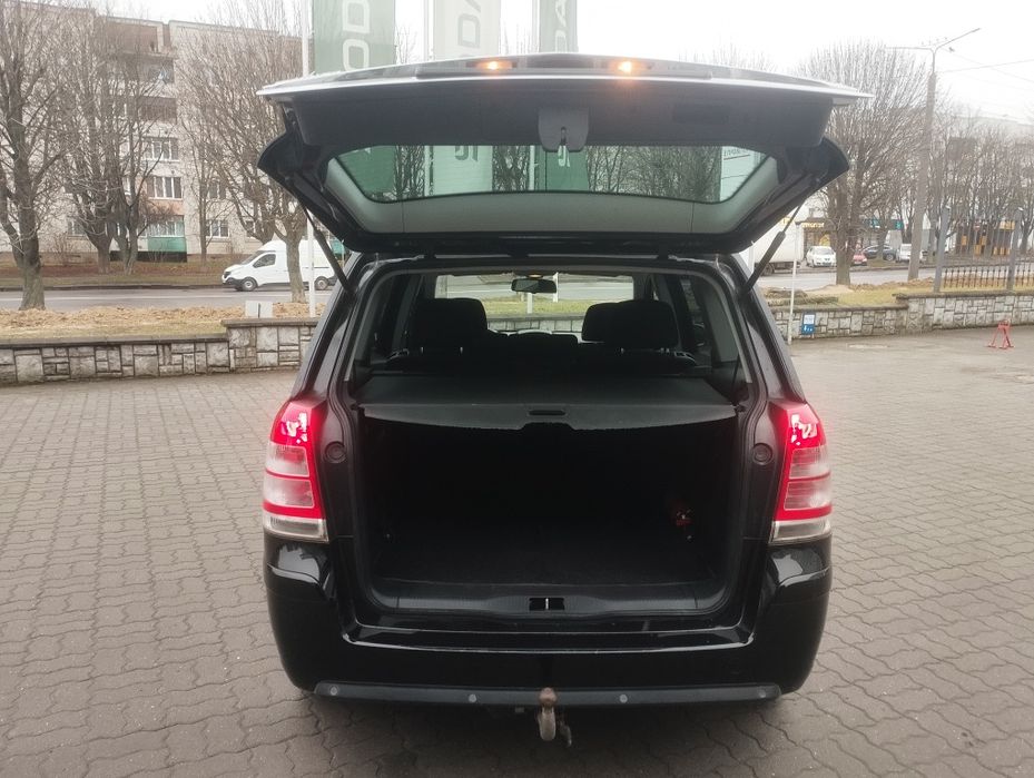 Продам автомобіль Opel zafira