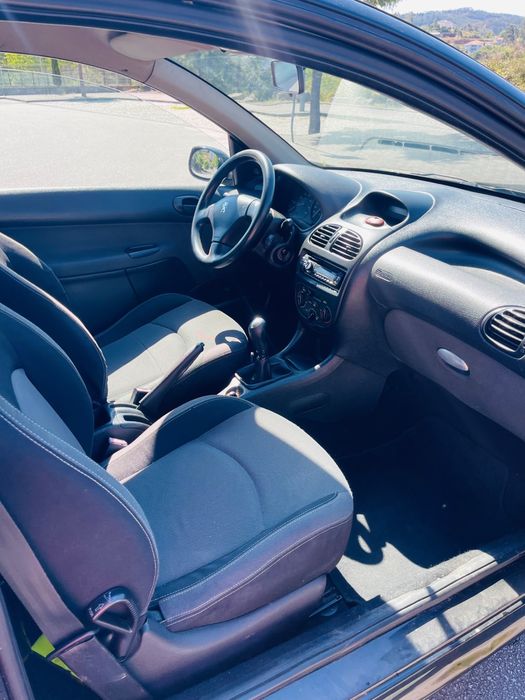 Peugeot 206 poucos km