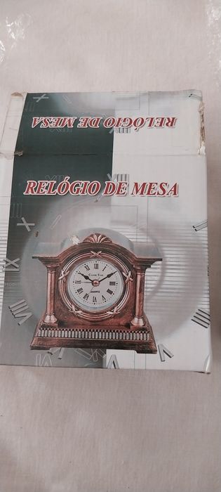 Relogio de mesa/ despertador