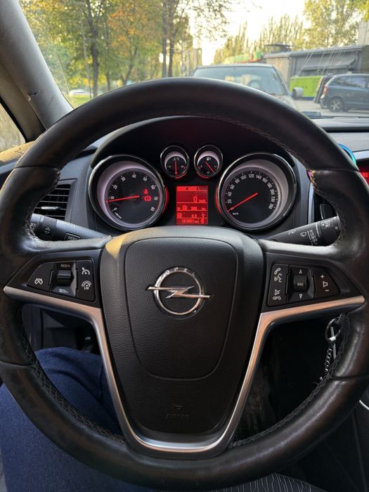 Opel astra J ПРОДАЖА