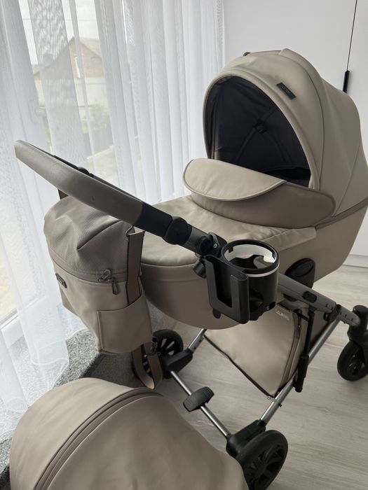 Коляска Anex E/Type 3 в 1 з автокріслом Anex × Avionaut Cosmo (група 0+).