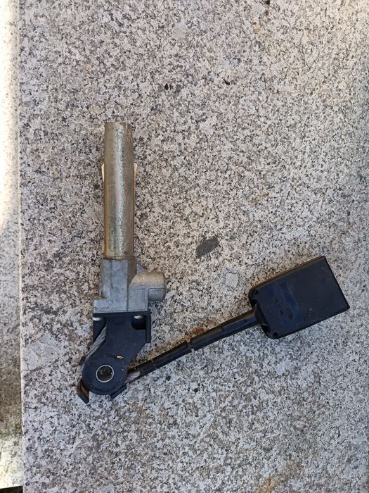 Pré tensores dos cintos da frente Renault Clio