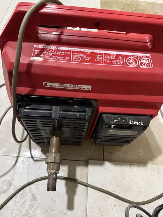 Генератор HONDA оригенал1.2кв