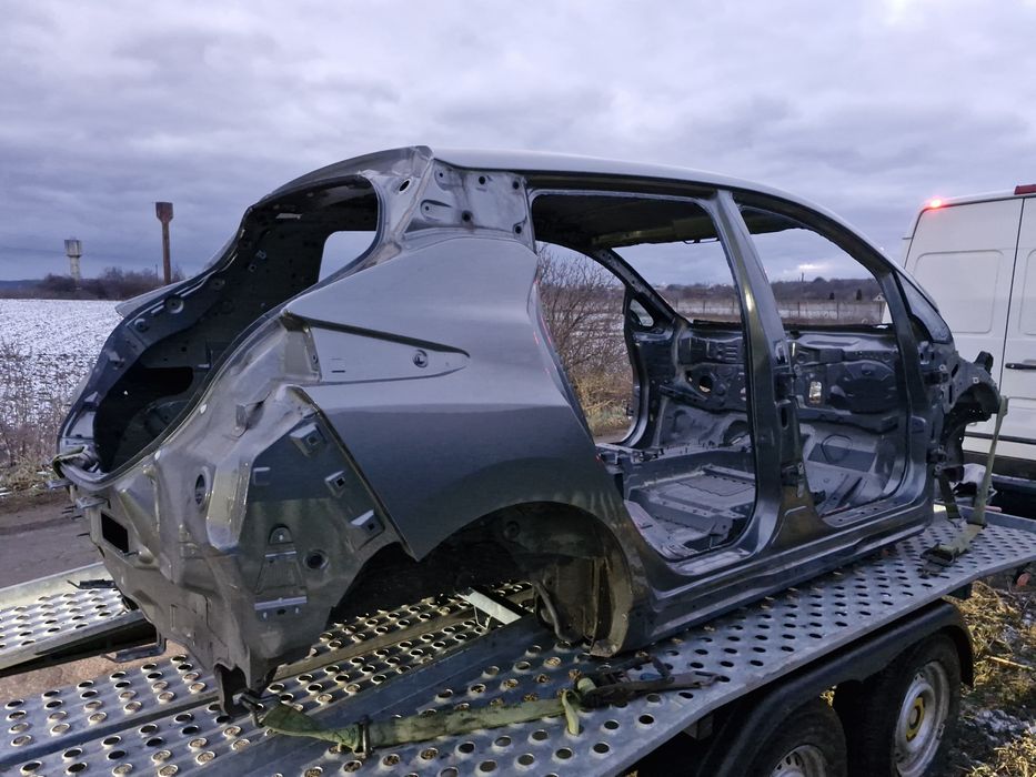 Лонжерон, дах, днище, поріг, крило заднє Nissan Leaf 18-24 р.