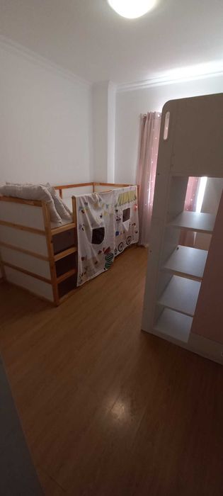 Cama de criança usada