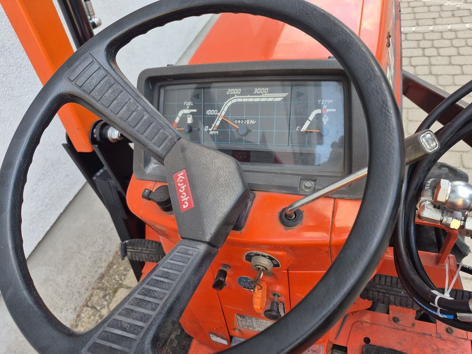 Traktorek kosiarka kubota  ładowacz yanmar  glebogryzarka iseki