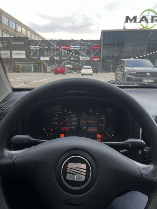 SEAT Cordoba 1.6 (1994)ОПИС