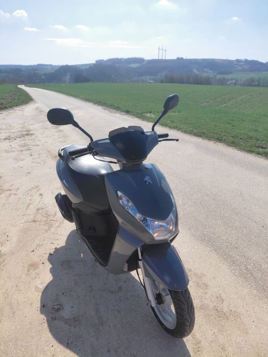 Skuter Peugeot kisbee