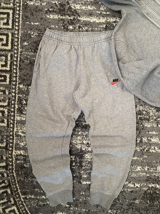 Костюм Nike NSW нові колекції М розмір сірого кольору