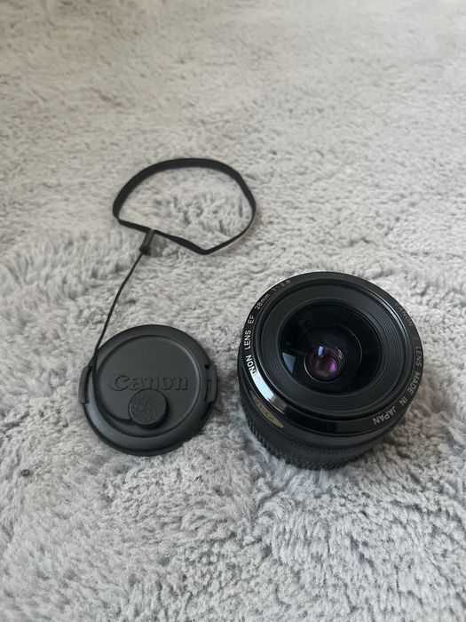 Canon EF 28mm f/2.8