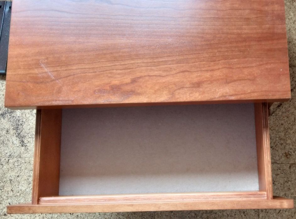 Mesa de Cabeceira 50€