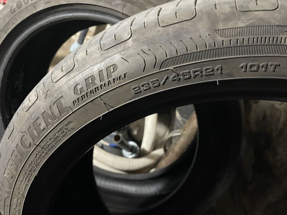 Продам літню резину на Volkswagen ID4,5,6