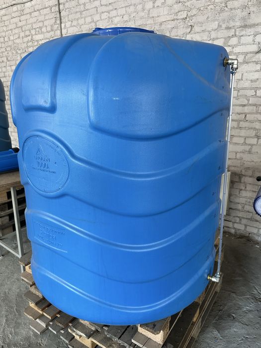 Ємність для рідин на 1000 л Litolan 3 шарова
