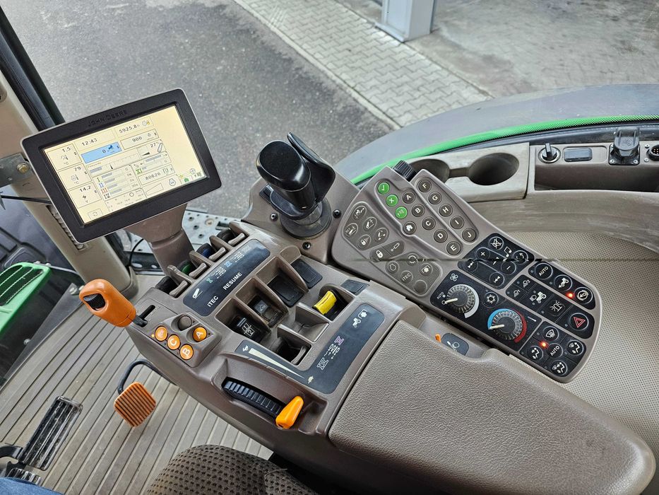 John Deere 7230R , 2012r. silnik 9 l. 230 KM Pneumatyka Super Stan !!!