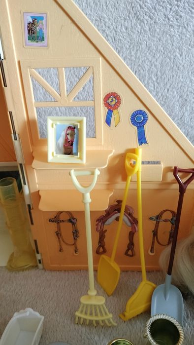 Stajnia dla barbie nr 2