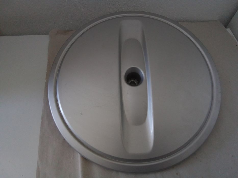 Capa de roda suplente Suzuki  jimmy