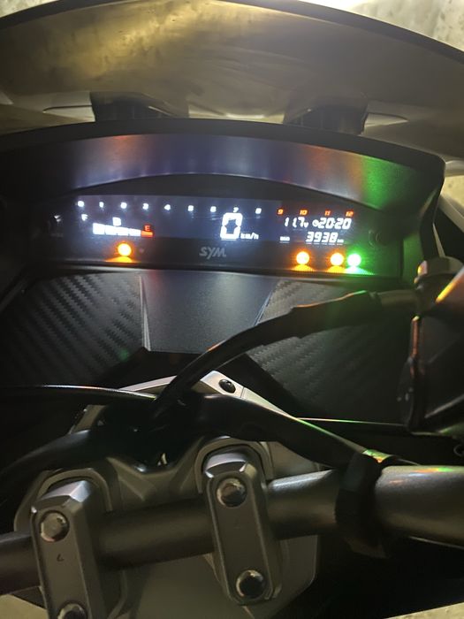 Sym Jet X 2024 c/ capacete