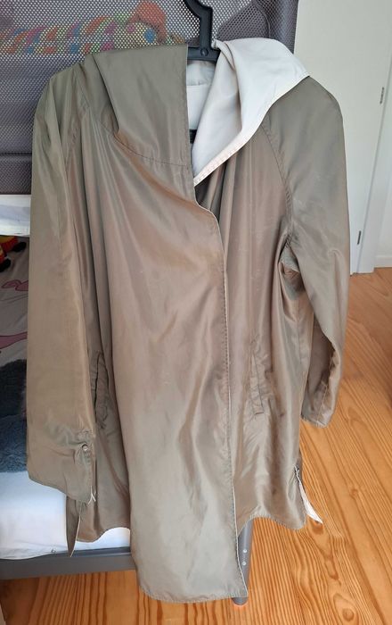 parka de dupla face. Verde e Bege