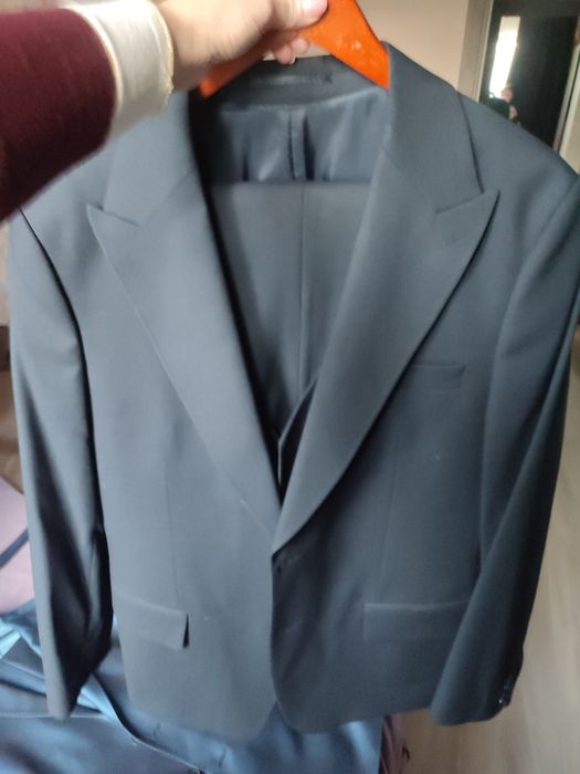 Костюм чоловічий чорний, тройка