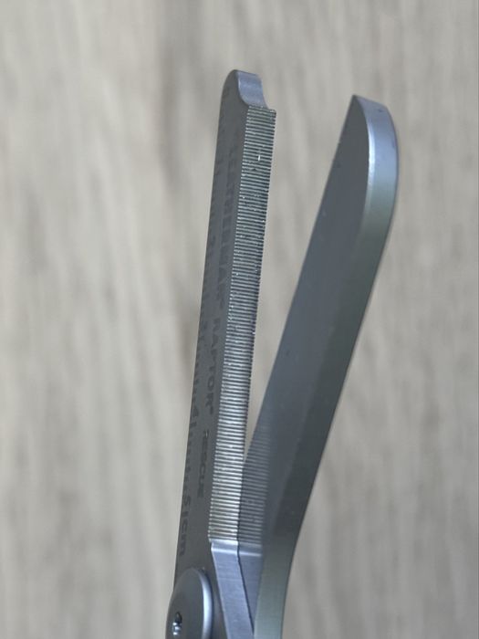 Продам нові ножиці Leatherman Raptor Rescue з чохлом