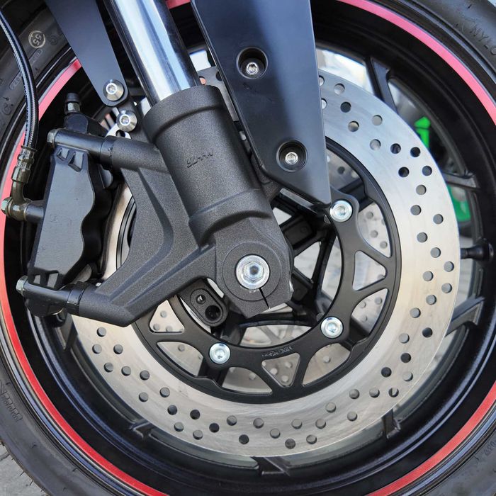 SPARK SP300RS-2 (Чорний) - ТЕСТ-ДРАЙВ > Розстрочка > Доставка НП