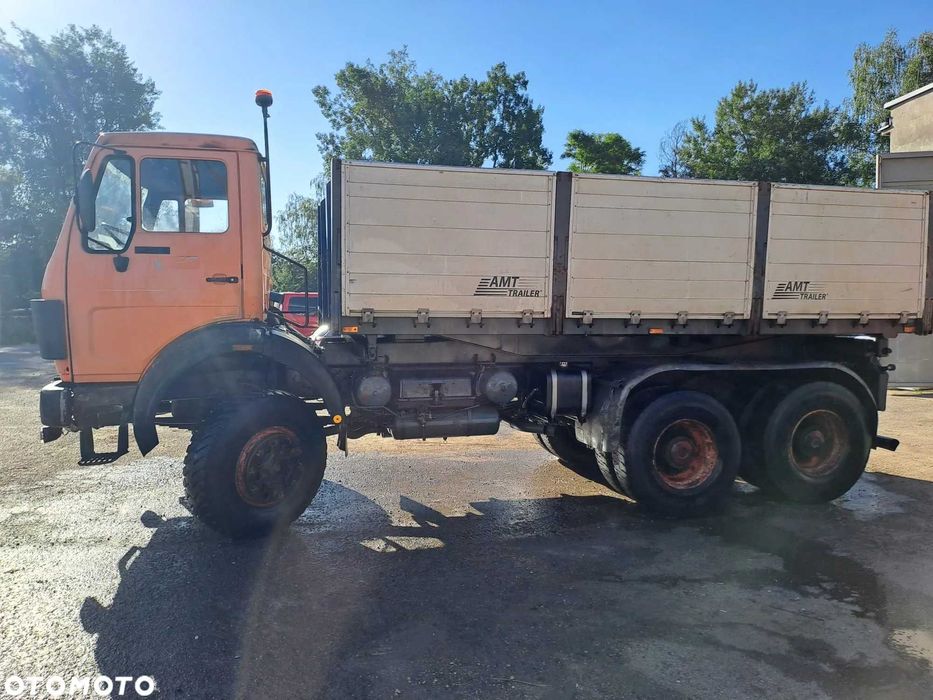 samochód  ciężarowy wywrotka  Mercedes 2628