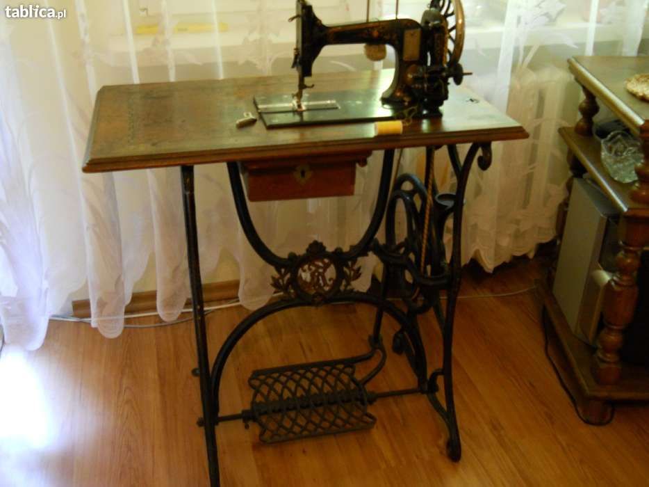 Piękna maszyna do szycia FRISTER & ROSSMAN