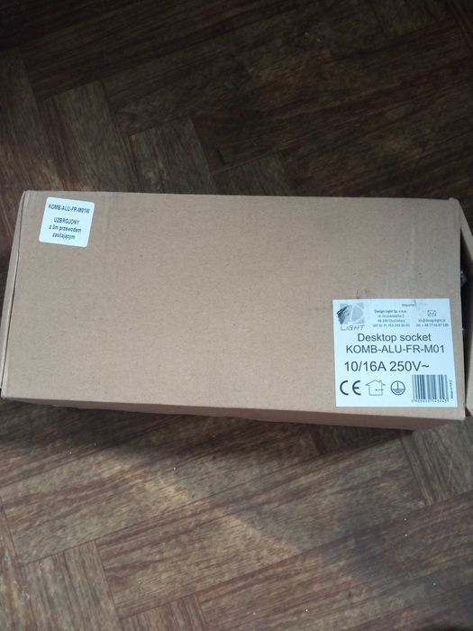 Gniazdo wpuszczane DESIGN LIGHT 3x230V przewód 3m